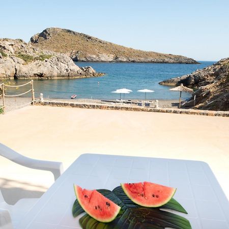 Beachfront Studio Kyma West ~ Crete'S Hidden Gem Kali Limenes Bagian luar foto